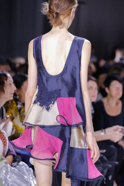 Look 8